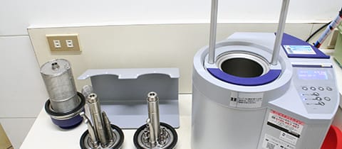 ドイツ　シロナ社製　DAC２ユニバーサル　ハンドピース洗浄注油滅菌機